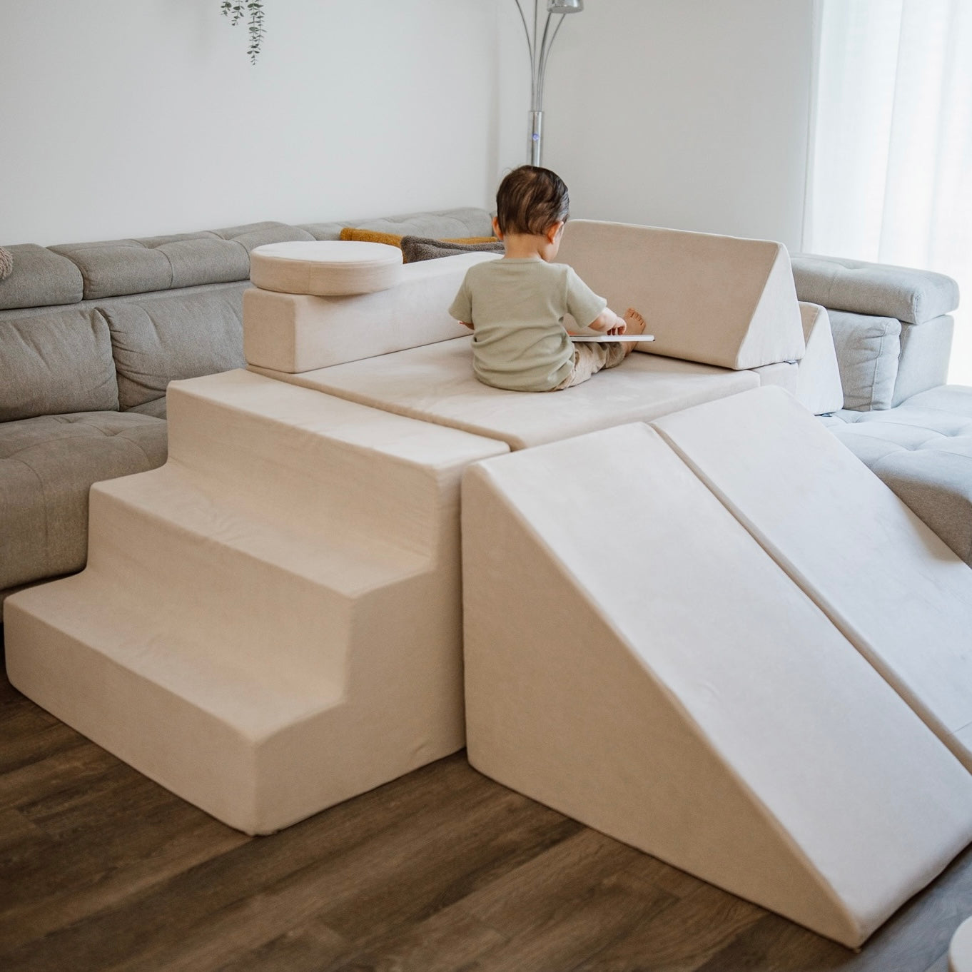邦楽 DUMMY CHILDREN stair case 邦楽 DUMMY CHILDREN stair case 邦楽 DUMMY CHILDREN stair